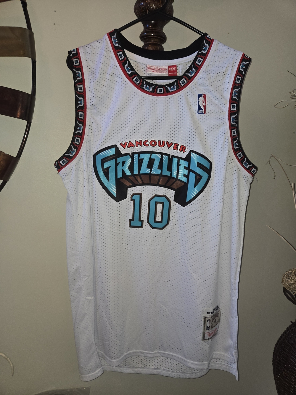 Mitchell & Ness White Vancouver Grizzlies #10 BIBBY